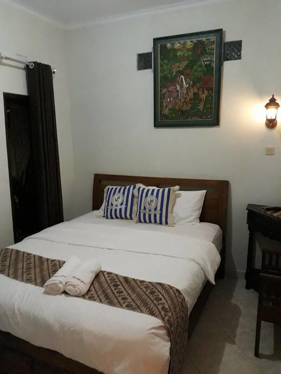 Renaya Griya Hotel Salakan Buitenkant foto