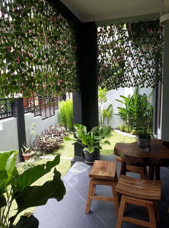 Renaya Griya Hotel Salakan Buitenkant foto